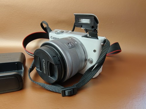 Canon eos m10 - canon, megapixel