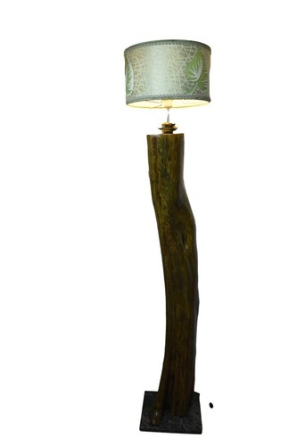 Lampada fatta mano - mano in, legno