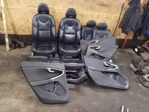 Volvo v40 hatchback set salone - volvo,