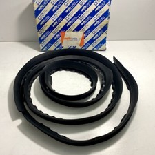 GUARNIZIONE TENUTA PORTIERA