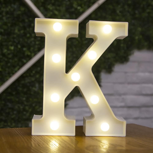 Lettere luminose forma di - forma,