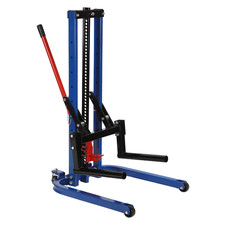 Sollevatore per veicoli mobili