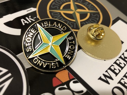 Spilla adesivi stone island - adesivi,
