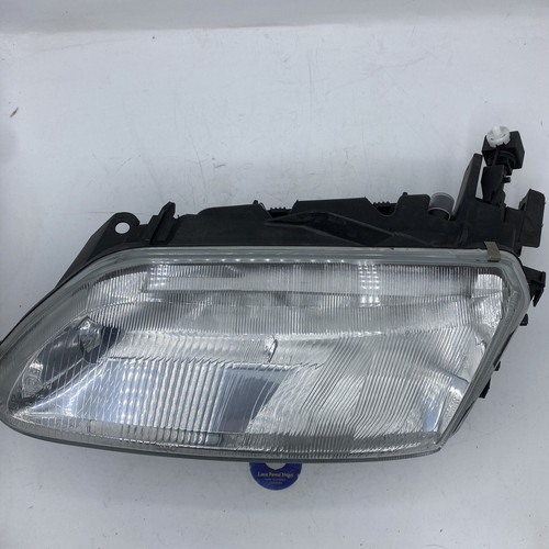 Faro anteriore sinistro