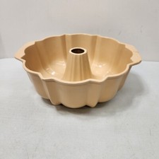 Vintage NordicWare Tube Bundt