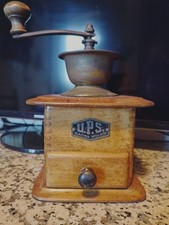 Macinino da caffè antico