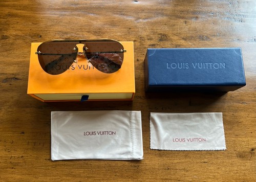 Authentic louis vuitton - louis,