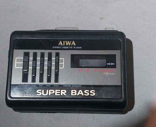 Aiwa walkman cassette - ,