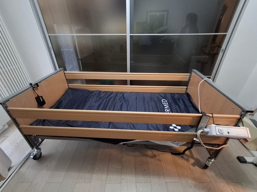 Letto ospedaliero elettrico - ospedaliero,