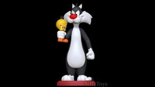 Statuina Silvestro e Tweety