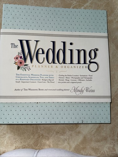 Wedding planner and organizer - and,