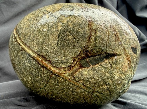 Pietra fiume venata - di,