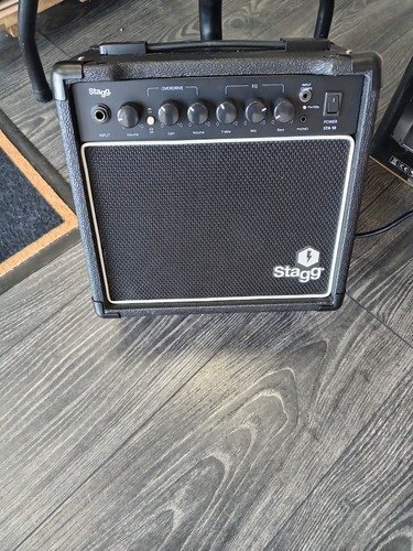 Amplificatore pratica stagg - amplificatore,