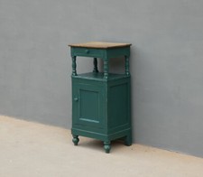 Mobiletto comodino con anta e