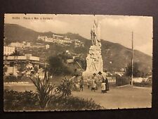 Massa (Massa Carrara). Piazza e Monumento a Garibaldi.
