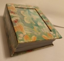 Album porta foto con 37 immagini/cartoline di Di Caprio e 18 dei Backstreet Boys