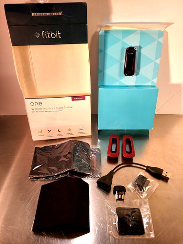 New fitbit one wireless - new,