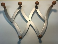 APPENDIABITI DA MURO MARCA YCAMI