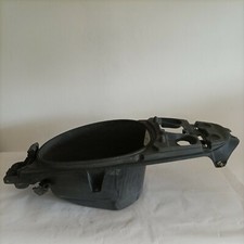 VANO SOTTO SELLA PER APRILIA SR 50 DITECH E19026 101311 ricambi usati