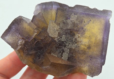 +++ GROTTA DI FLUORITE NELLA