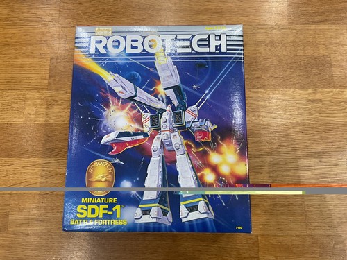 Action figure robotech sdf - action,