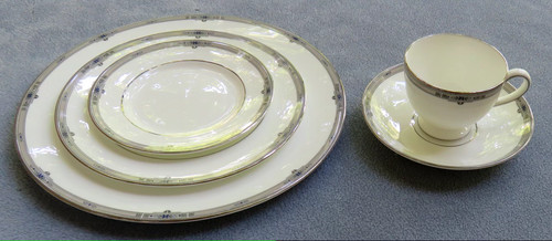 Wedgwood amherst piece place - amherst,