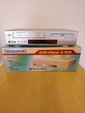 DAEWOO SD-7400 LETTORE DVD/VIDEOCASSETTE/CASSETTE/REGISTRATORE DVD