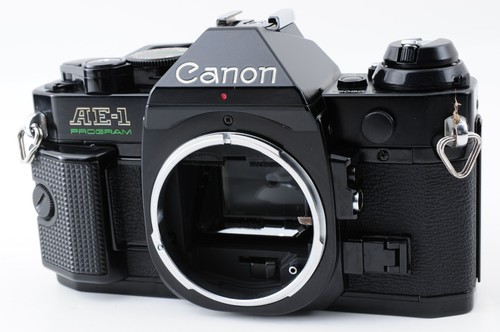 Leggi quasi nuovo canon ae - [quasi, nuovo]