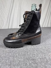 Stivali Louis Vuitton donna taglia 38,5 EU Laureate Monogram pelle scamosciata combattimento