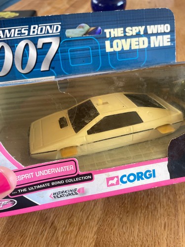 Corgi ty04510 james bond - corgi, 007