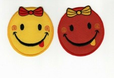 2 APPLICAZIONI TERMOADESIVE RICAMATE "SMILE" PATCH TOPPE   DECORAZIONI 