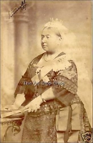 Queen victoria autograph photo - queen,