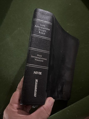 Life application study bible - life,