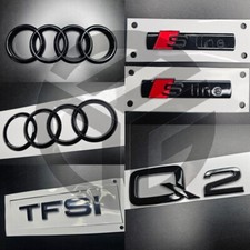 AUDI Q2 2017+ Distintivi Nero Lucido GRIGLIA/STIVALE/PARAFANGO SET COMPLETO Inc 2 X S-Line/TFSI