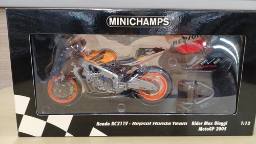 Minichamps max biaggi - biaggi, 2005