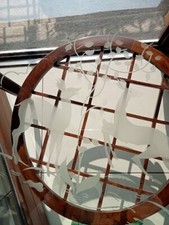 tavolino liberty con vetro serigrafato da salotto