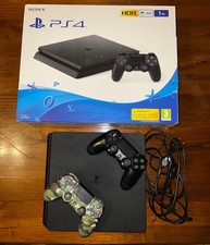 PS4 Slim 1TB Jet Black con scatola, 2 Controller Wireless Dualshock 4 