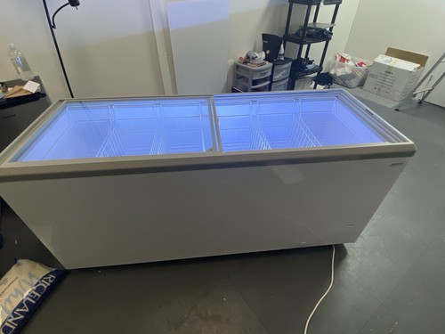 Slightly used display - used, deep