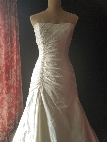 Abito sposa design in - abito, di