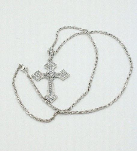 Ciondolo croce con collana