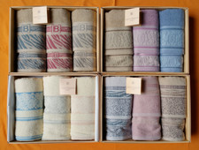 ASCIUGAMANI SPUGNA BAGNO SET