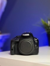 Canon EOS 100D+EF-S 18-135 mm f/3.5-5.6 IS STM+EF 50 mm f/1.8 STM+BatteryPack