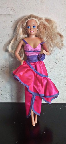 Bambola barbie 1966 made - barbie,