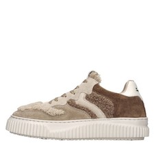 0012017528.16.4D24 Sneakers