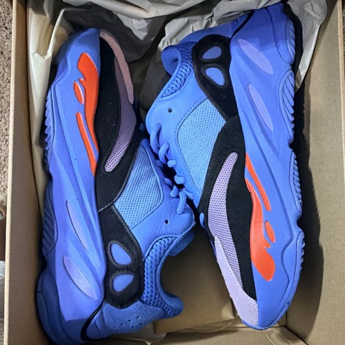 Adidas yeezy boost 700 - adidas,