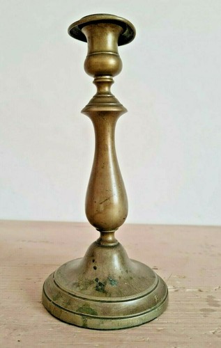 Antico candeliere candelabro