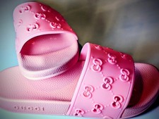 GUCCI Pursuit Logo Rose Pink