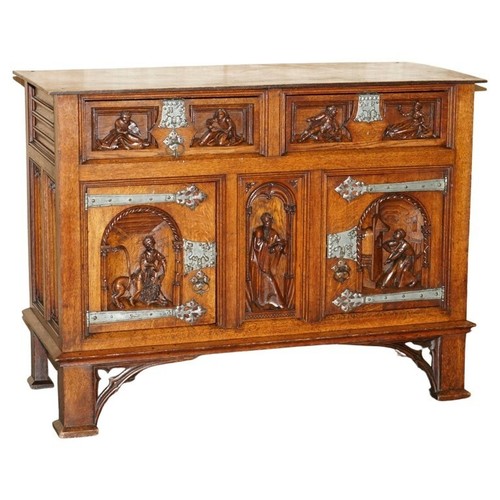 Squisita credenza gotica - squisita,