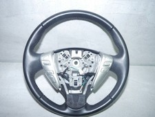 VOLANTE Nissan Note (E12) MPV
