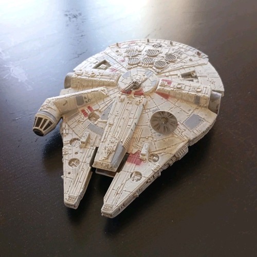 Hasbro millennium falcon - hasbro,